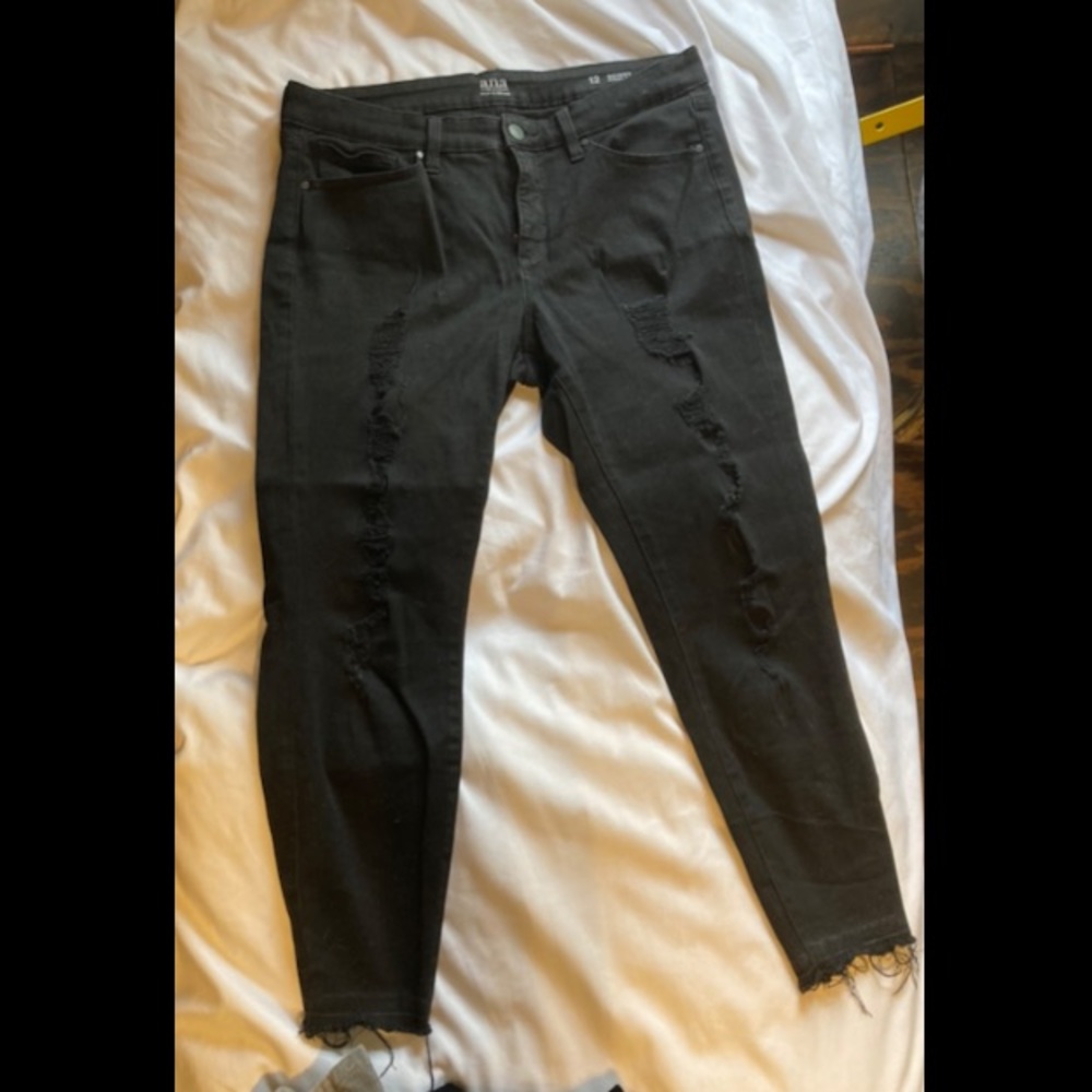 COPY - Ripped A.n.a black skinny jeans